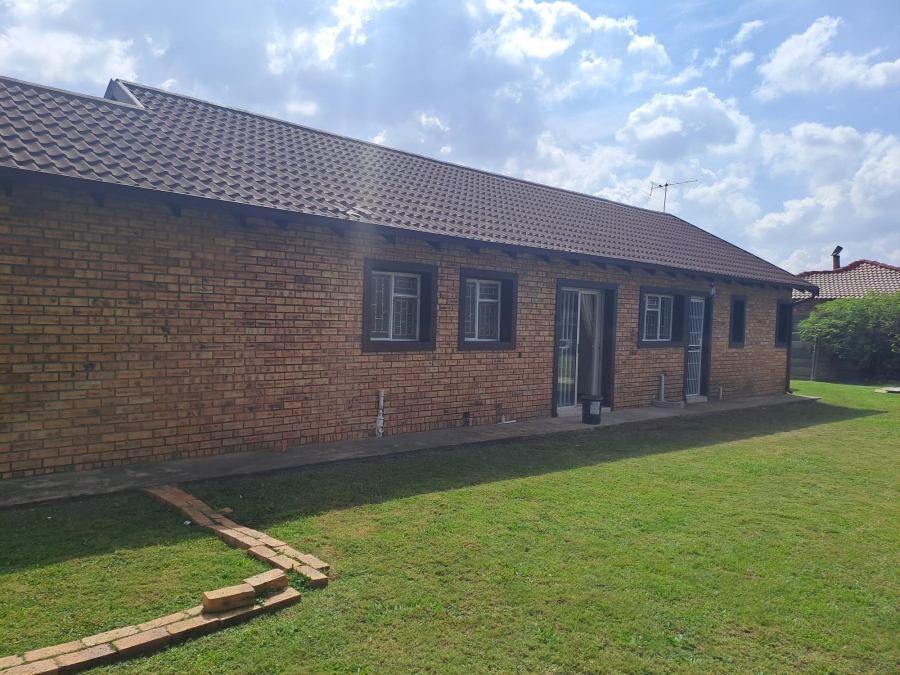 3 Bedroom Property for Sale in Brakpan North Gauteng