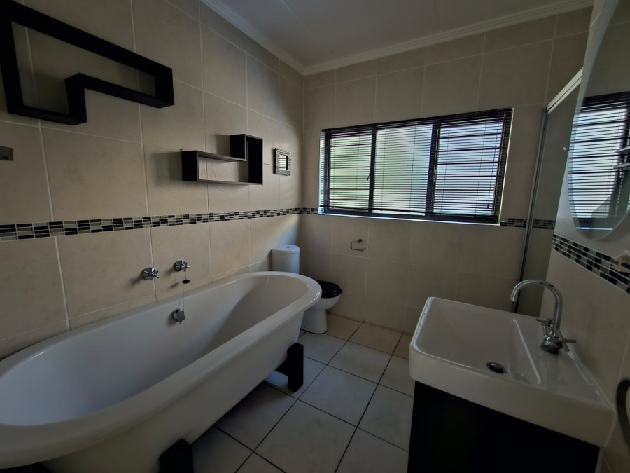 To Let 2 Bedroom Property for Rent in Solheim Gauteng