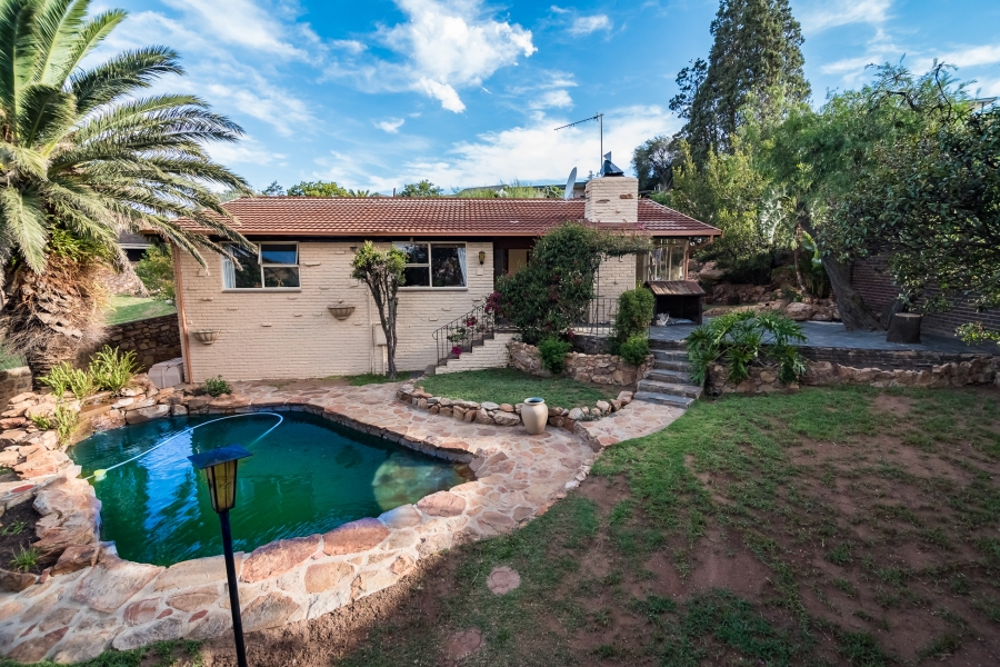 3 Bedroom Property for Sale in Kenmare Gauteng