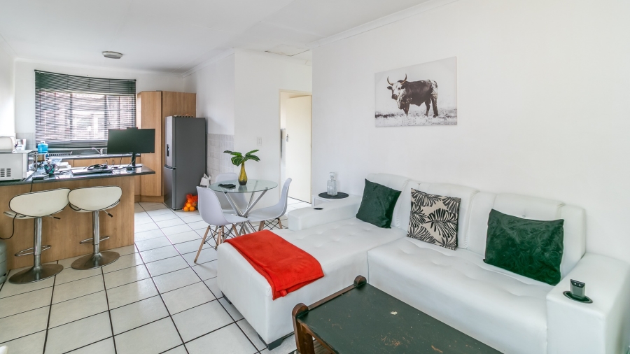 2 Bedroom Property for Sale in Noordwyk Gauteng