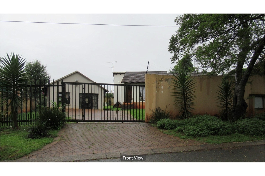 3 Bedroom Property for Sale in Strubensvallei Gauteng