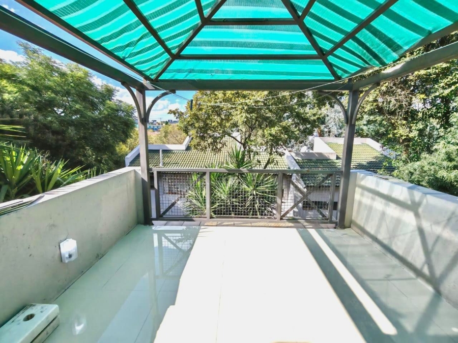 To Let 2 Bedroom Property for Rent in Strathavon Gauteng