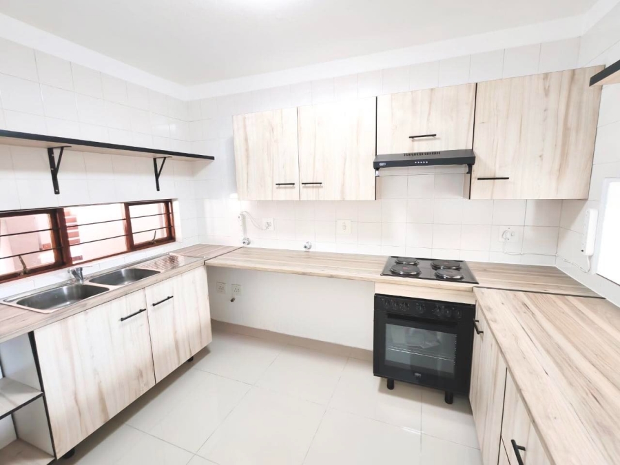 To Let 2 Bedroom Property for Rent in Strathavon Gauteng