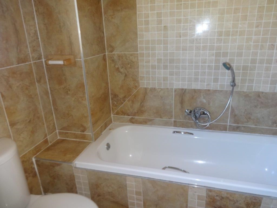 To Let 2 Bedroom Property for Rent in Eden Glen Gauteng