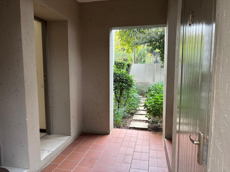 1 Bedroom Property for Sale in Paulshof Gauteng