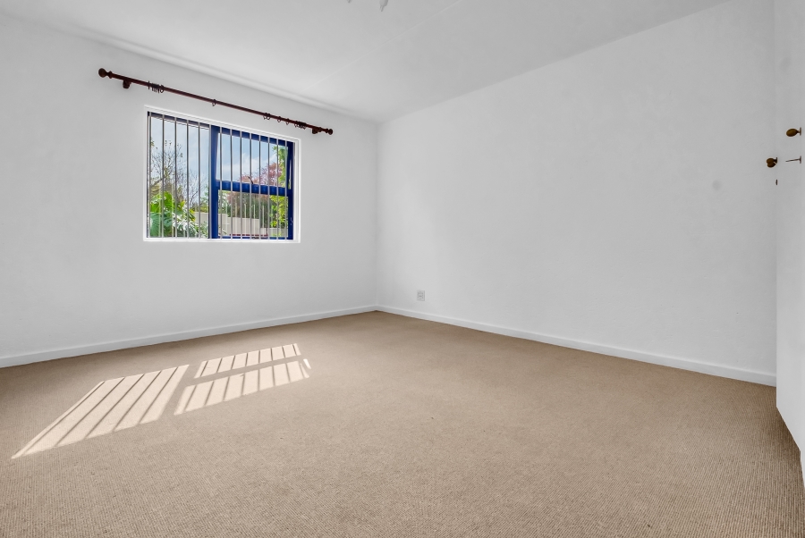 To Let 2 Bedroom Property for Rent in Parkmore Gauteng