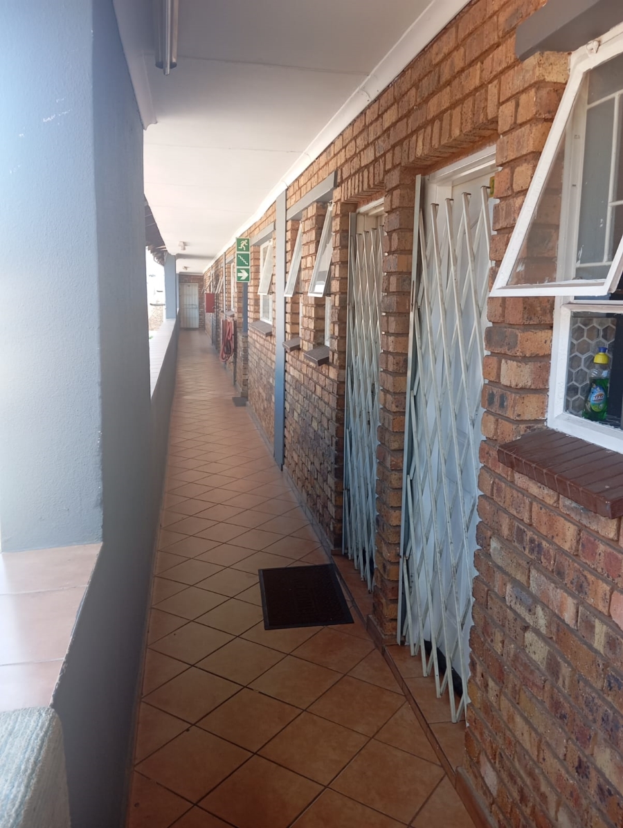 2 Bedroom Property for Sale in Kempton Park Central Gauteng