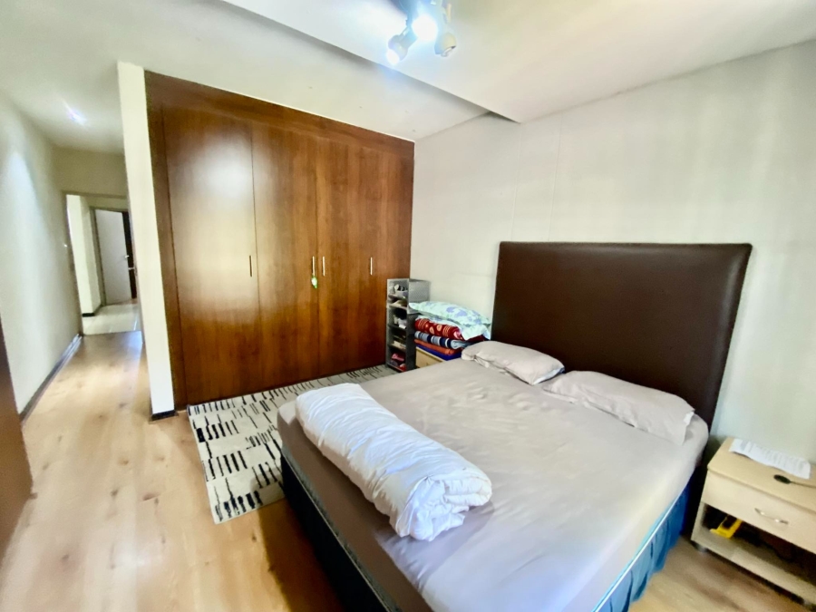 To Let 2 Bedroom Property for Rent in Morningside Gauteng