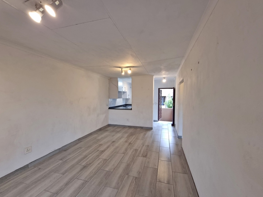 1 Bedroom Property for Sale in President Ridge Gauteng