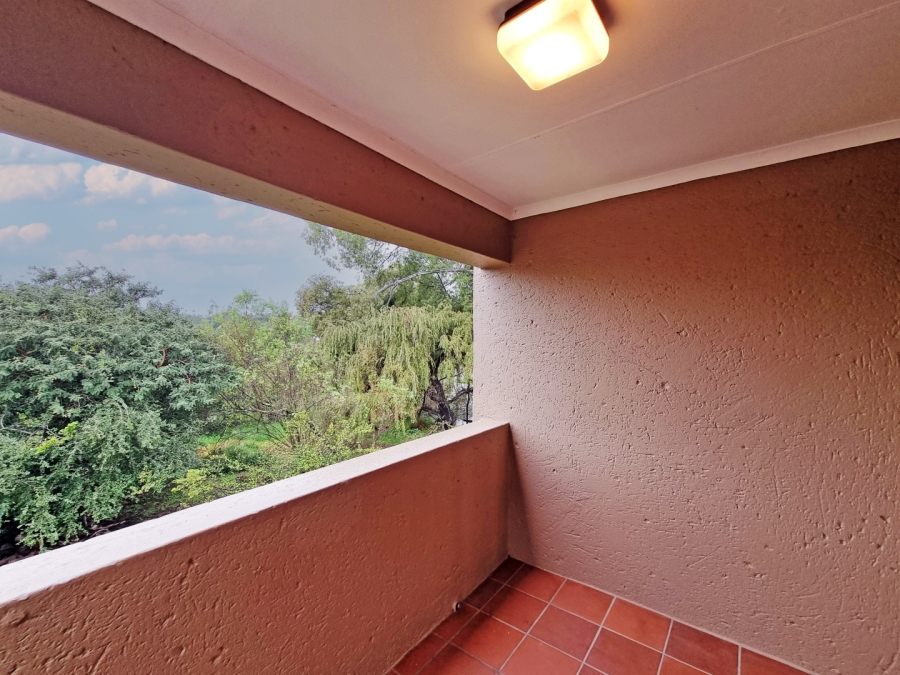 1 Bedroom Property for Sale in President Ridge Gauteng
