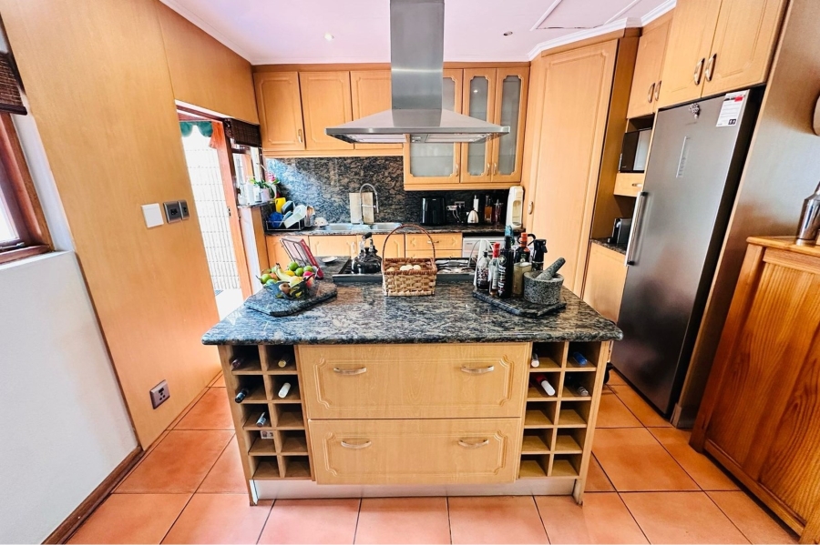 2 Bedroom Property for Sale in Lonehill Gauteng