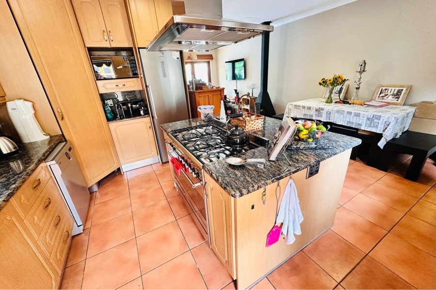 2 Bedroom Property for Sale in Lonehill Gauteng