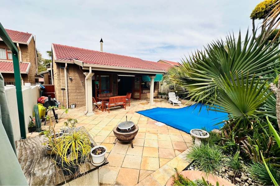 2 Bedroom Property for Sale in Lonehill Gauteng