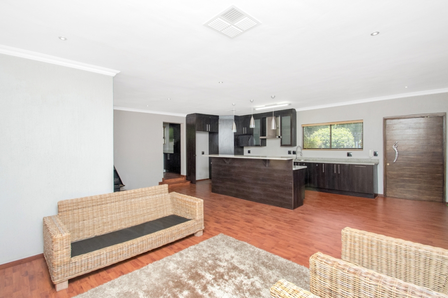 3 Bedroom Property for Sale in Morningside Manor Gauteng