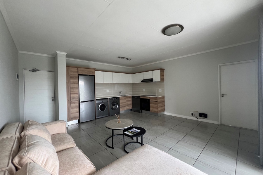 1 Bedroom Property for Sale in Waterfall Gauteng