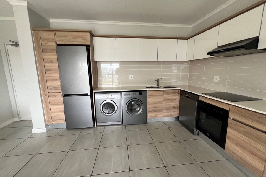1 Bedroom Property for Sale in Waterfall Gauteng