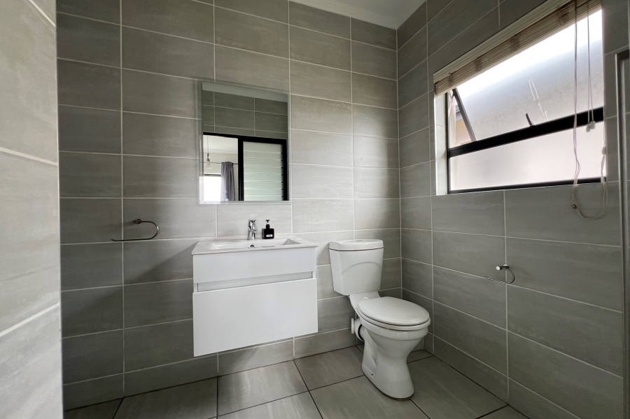 1 Bedroom Property for Sale in Waterfall Gauteng