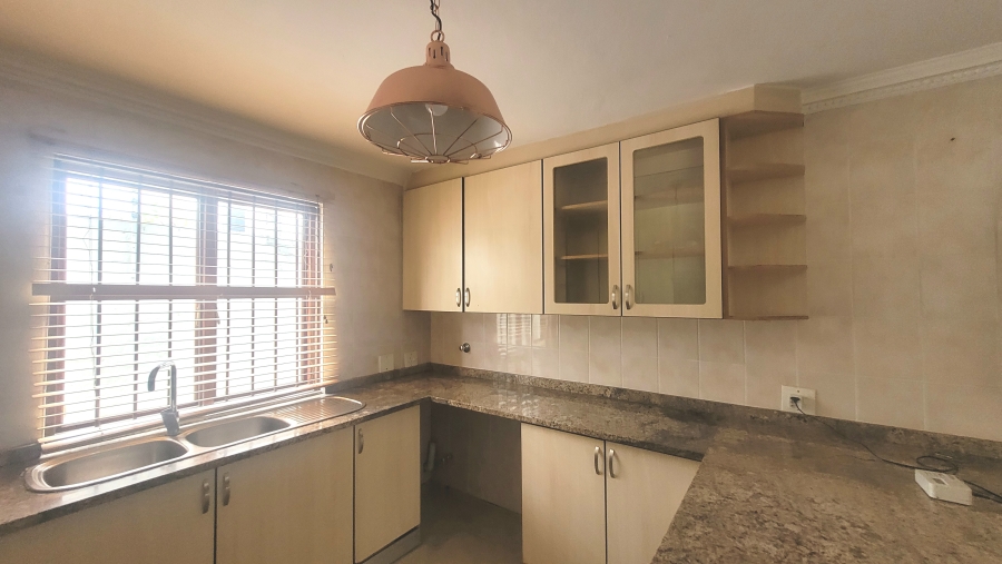 To Let 3 Bedroom Property for Rent in Halfway Gardens Gauteng