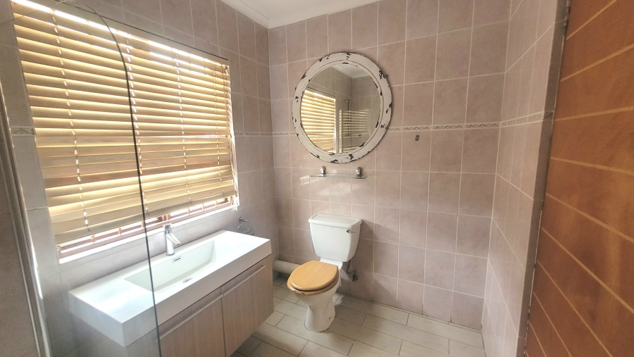 To Let 3 Bedroom Property for Rent in Halfway Gardens Gauteng