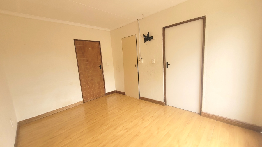To Let 3 Bedroom Property for Rent in Halfway Gardens Gauteng