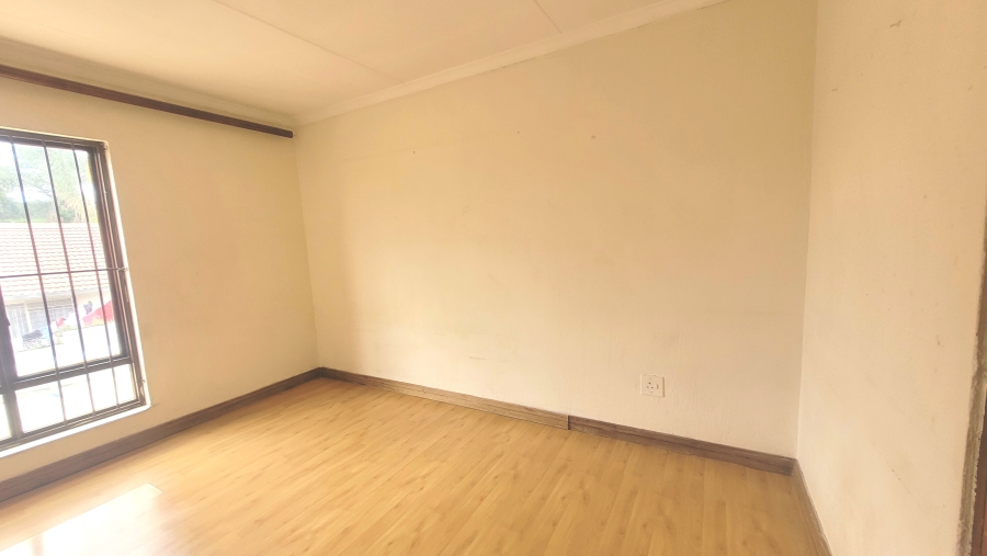 To Let 3 Bedroom Property for Rent in Halfway Gardens Gauteng