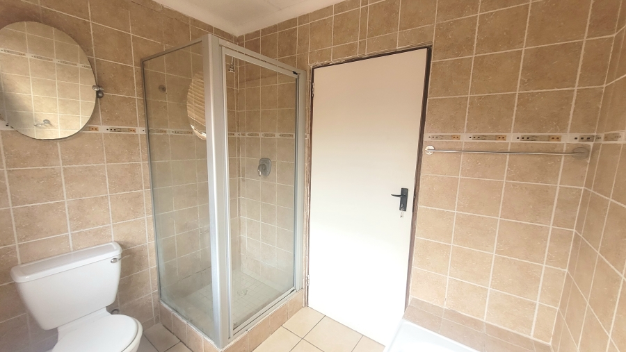 To Let 3 Bedroom Property for Rent in Halfway Gardens Gauteng