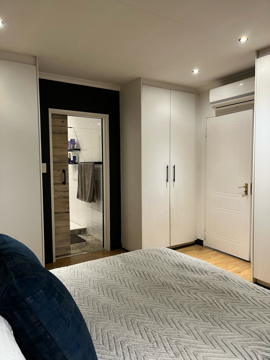 2 Bedroom Property for Sale in Bassonia Rock Gauteng