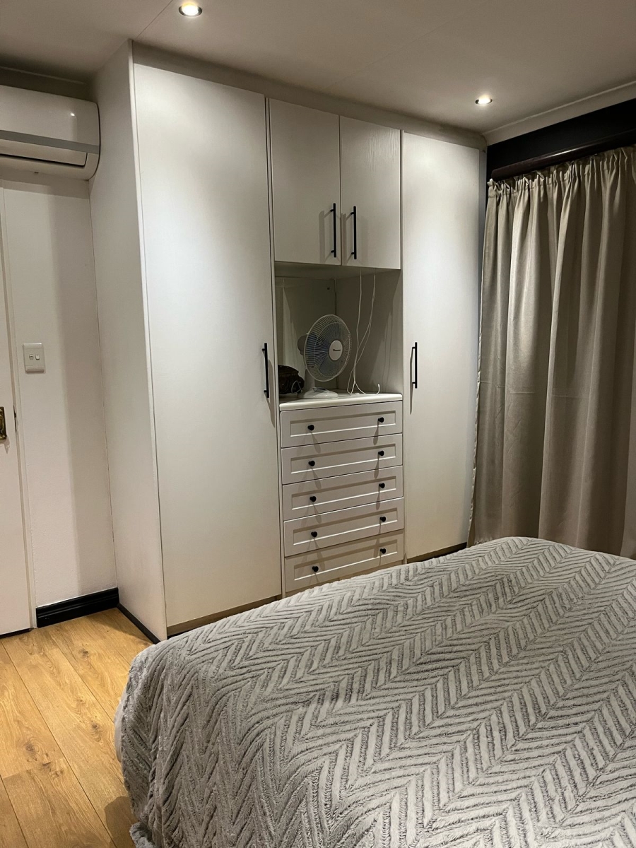 2 Bedroom Property for Sale in Bassonia Rock Gauteng