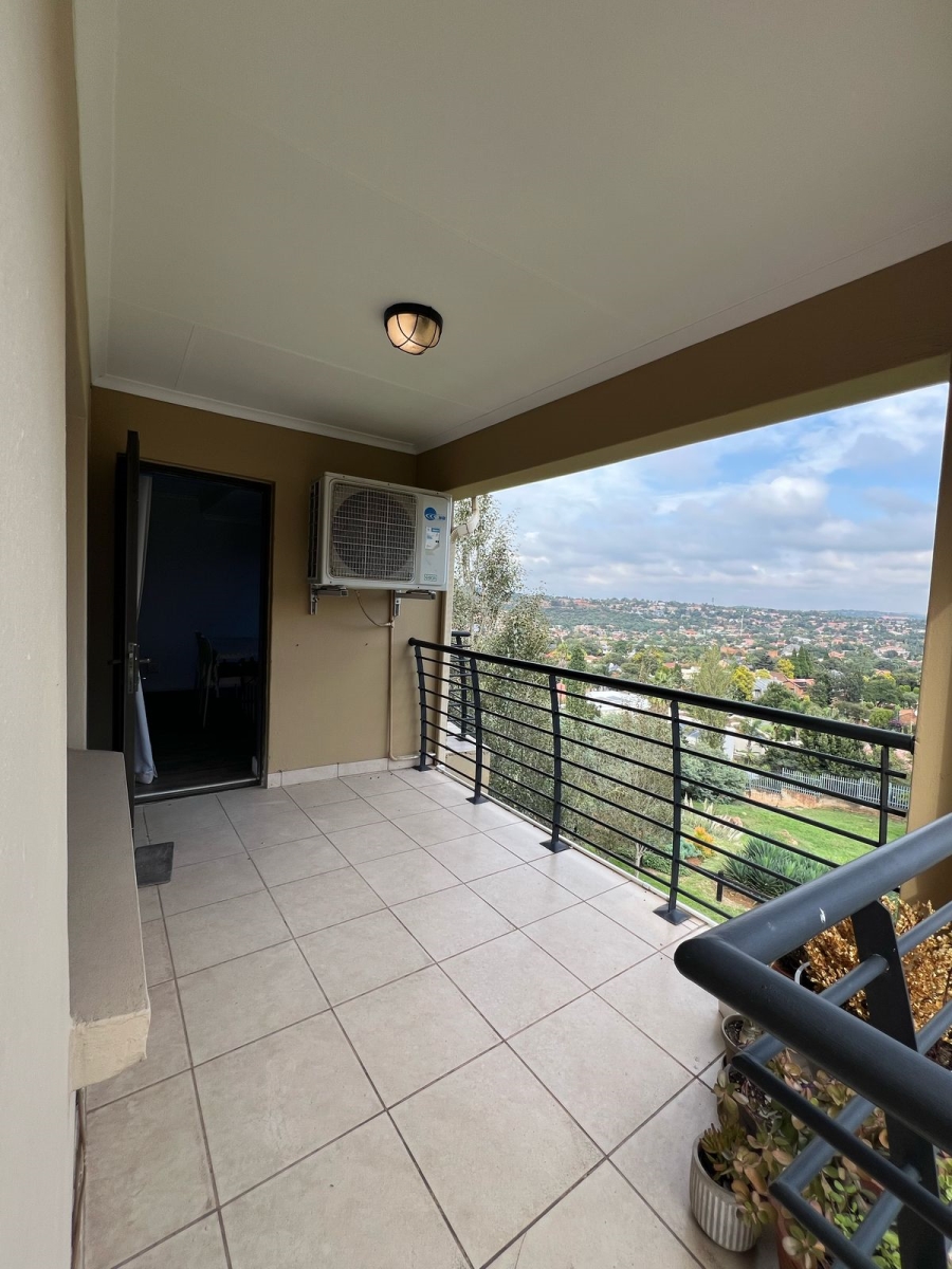 2 Bedroom Property for Sale in Bassonia Rock Gauteng