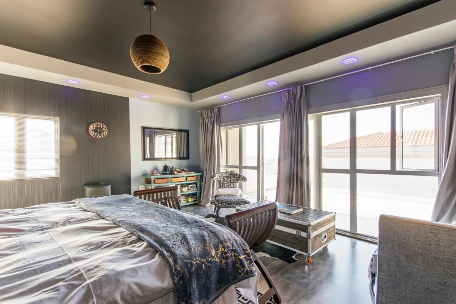 To Let 4 Bedroom Property for Rent in Hyde Park Gauteng