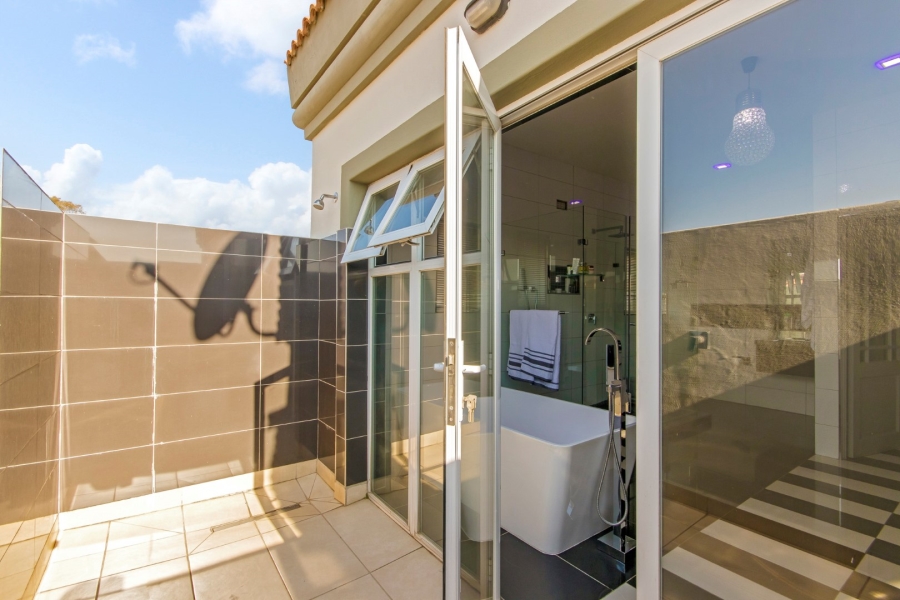 To Let 4 Bedroom Property for Rent in Hyde Park Gauteng