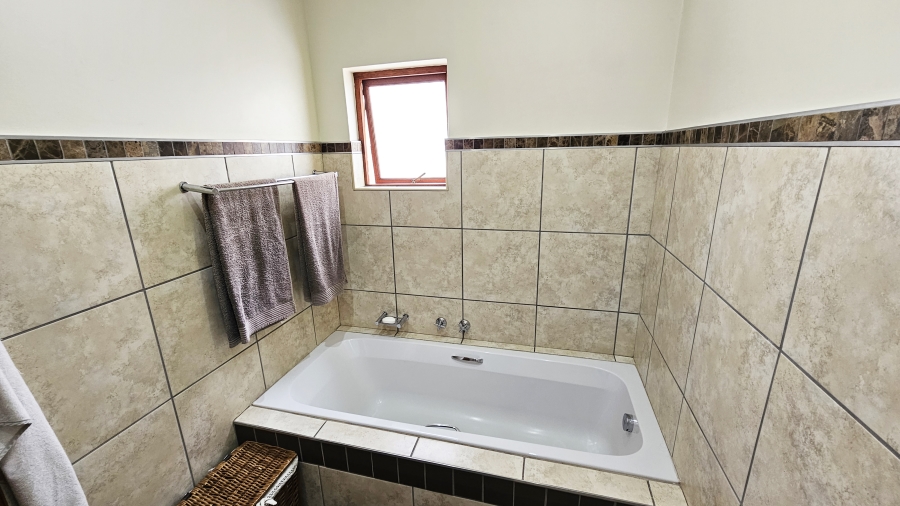 2 Bedroom Property for Sale in Pretorius Park Gauteng