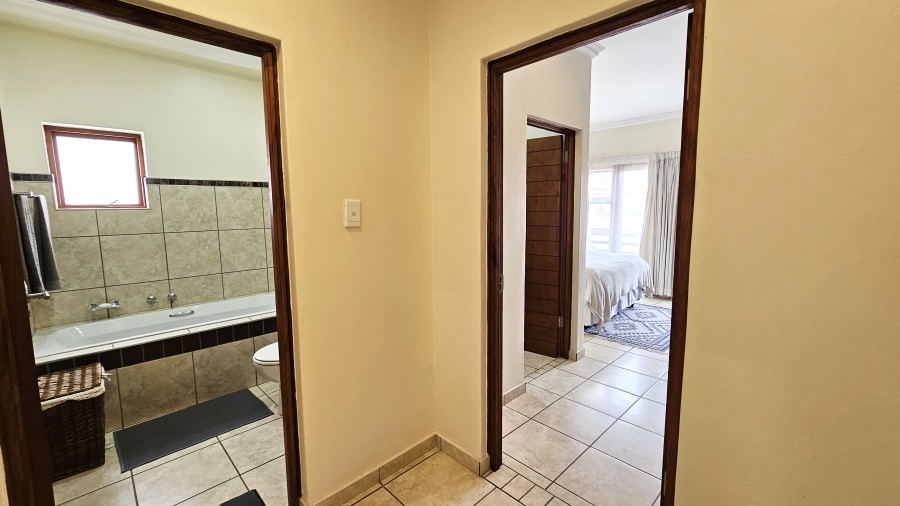 2 Bedroom Property for Sale in Pretorius Park Gauteng