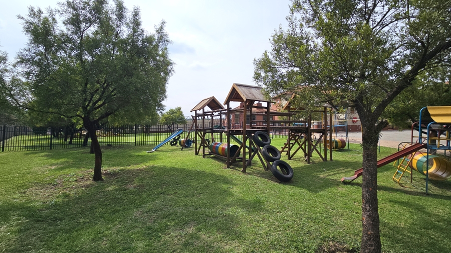 2 Bedroom Property for Sale in Pretorius Park Gauteng