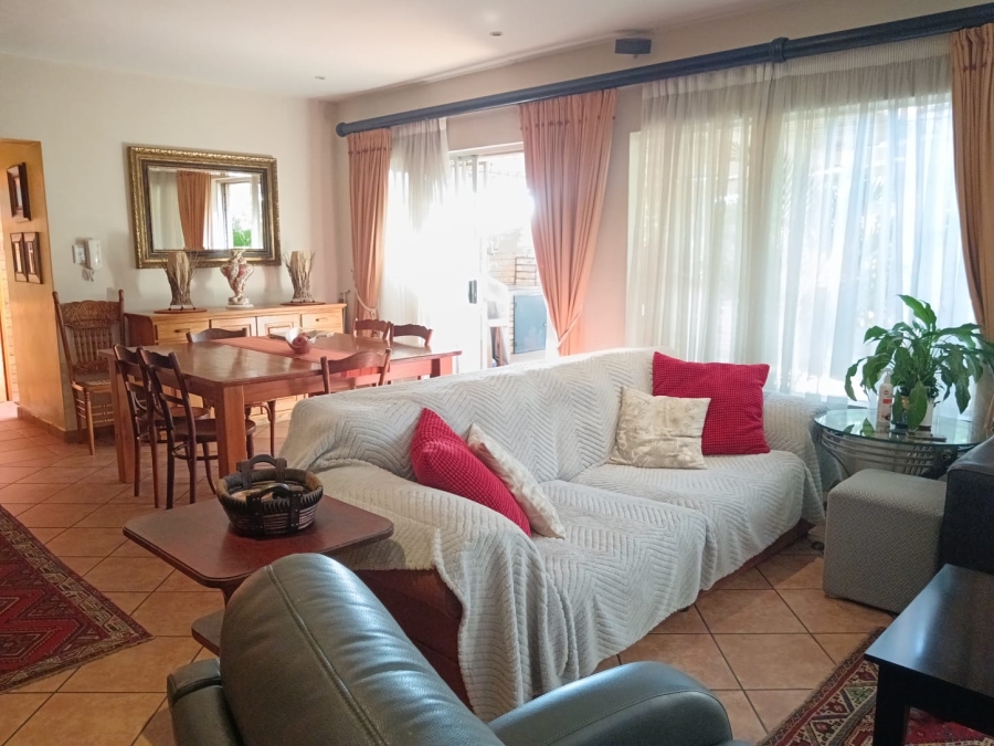 4 Bedroom Property for Sale in Amberfield Gauteng