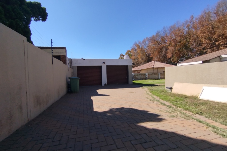 3 Bedroom Property for Sale in The Hill Gauteng