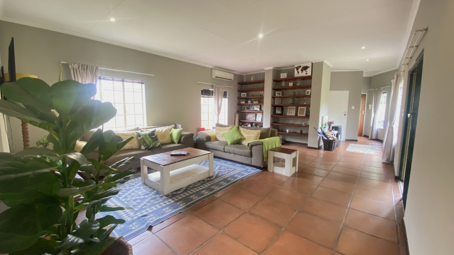 To Let 3 Bedroom Property for Rent in Faerie Glen Gauteng