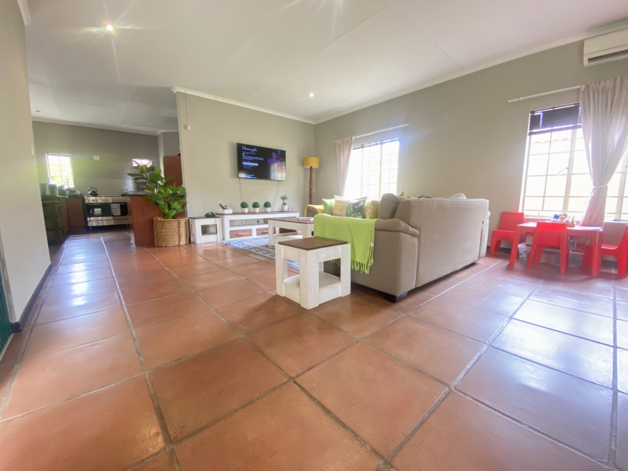 To Let 3 Bedroom Property for Rent in Faerie Glen Gauteng
