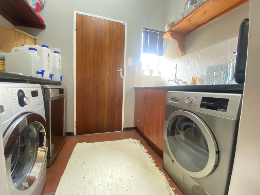 To Let 3 Bedroom Property for Rent in Faerie Glen Gauteng