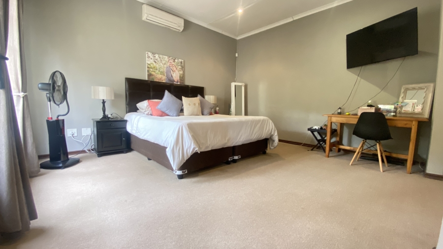 To Let 3 Bedroom Property for Rent in Faerie Glen Gauteng