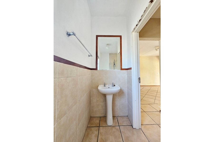 1 Bedroom Property for Sale in Paulshof Gauteng