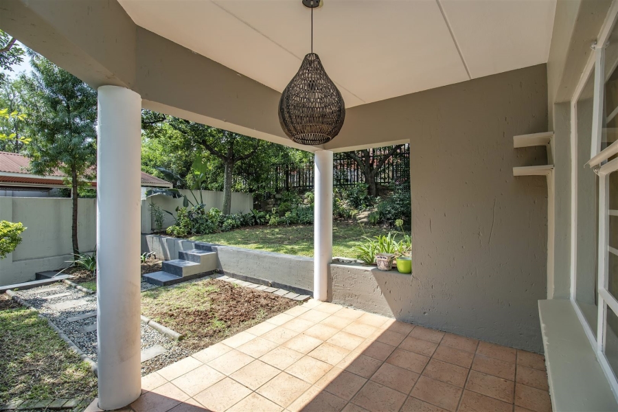 2 Bedroom Property for Sale in Bryanston Gauteng