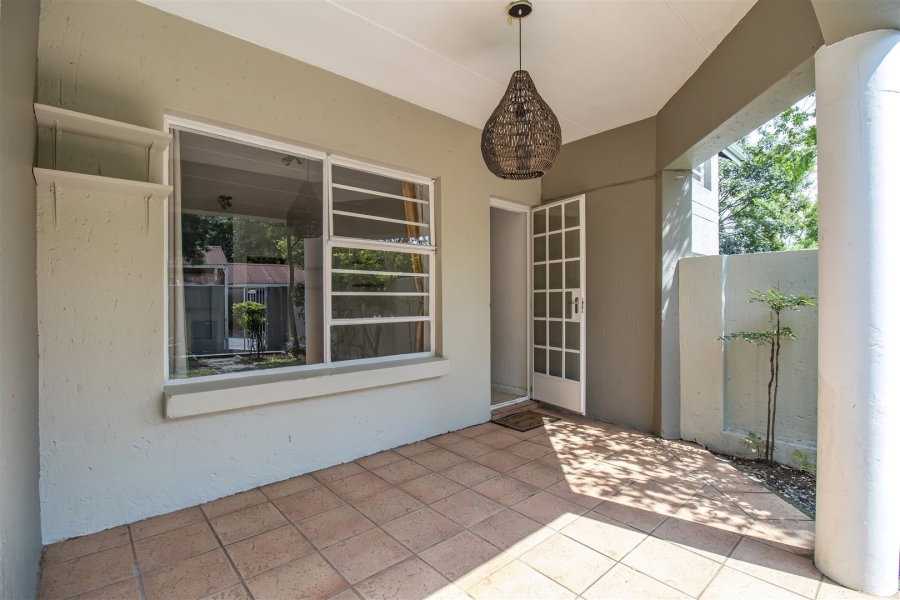 2 Bedroom Property for Sale in Bryanston Gauteng