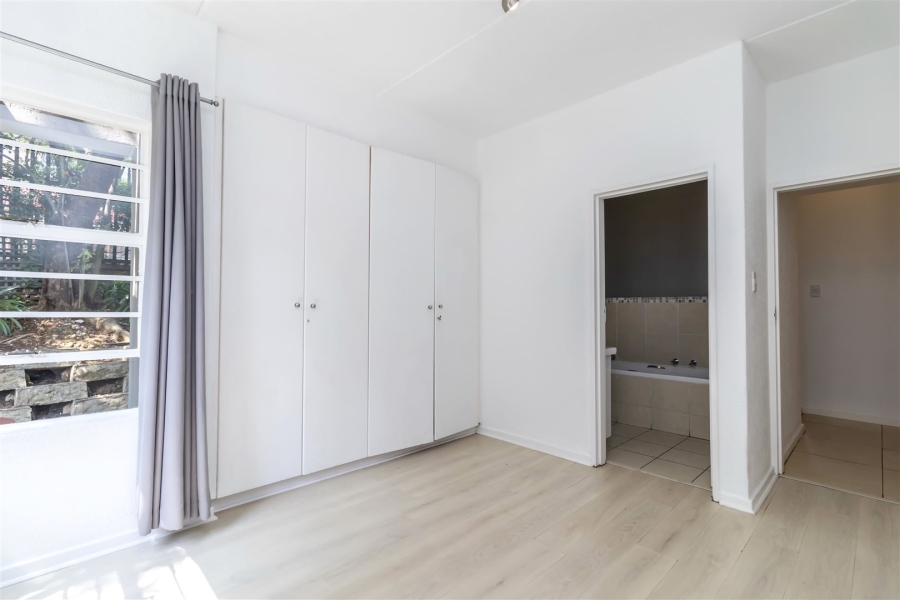 2 Bedroom Property for Sale in Bryanston Gauteng