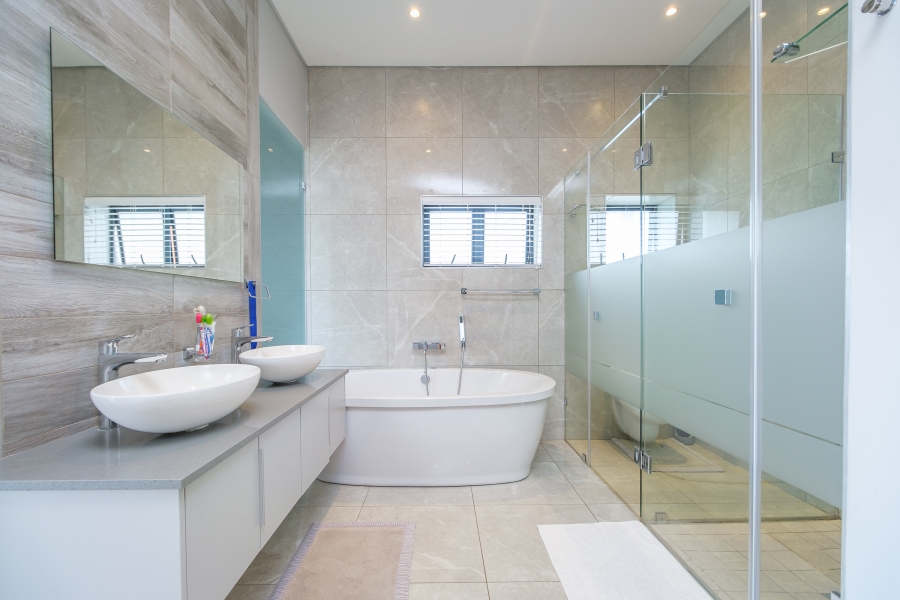 4 Bedroom Property for Sale in Bryanston Gauteng
