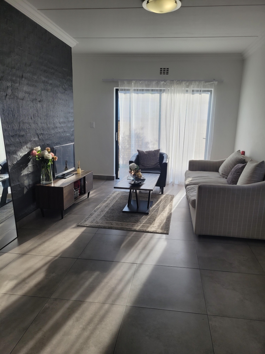 To Let 3 Bedroom Property for Rent in Thatchfield Ridge Gauteng
