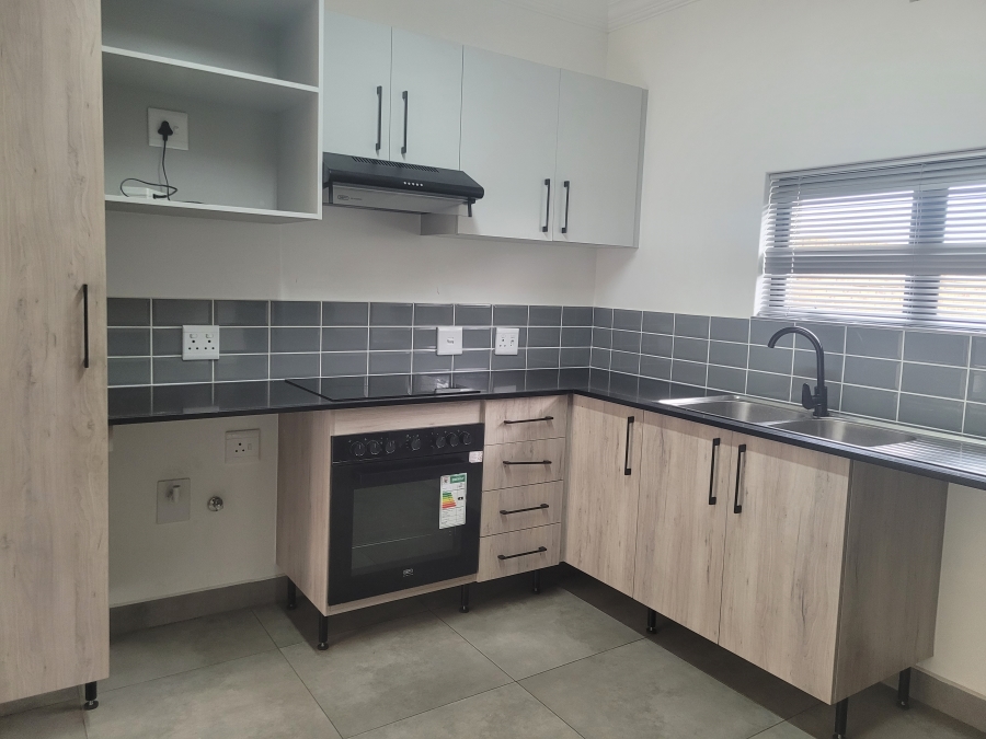To Let 3 Bedroom Property for Rent in Thatchfield Ridge Gauteng