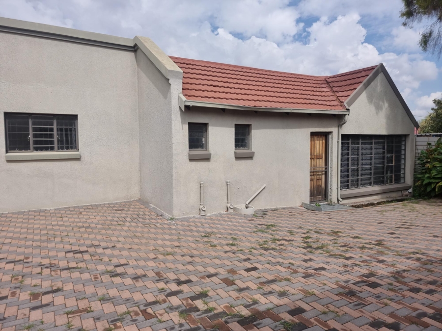 To Let commercial Property for Rent in Alberton North Gauteng