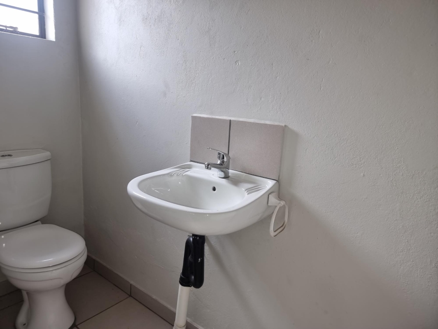 To Let commercial Property for Rent in Alberton North Gauteng