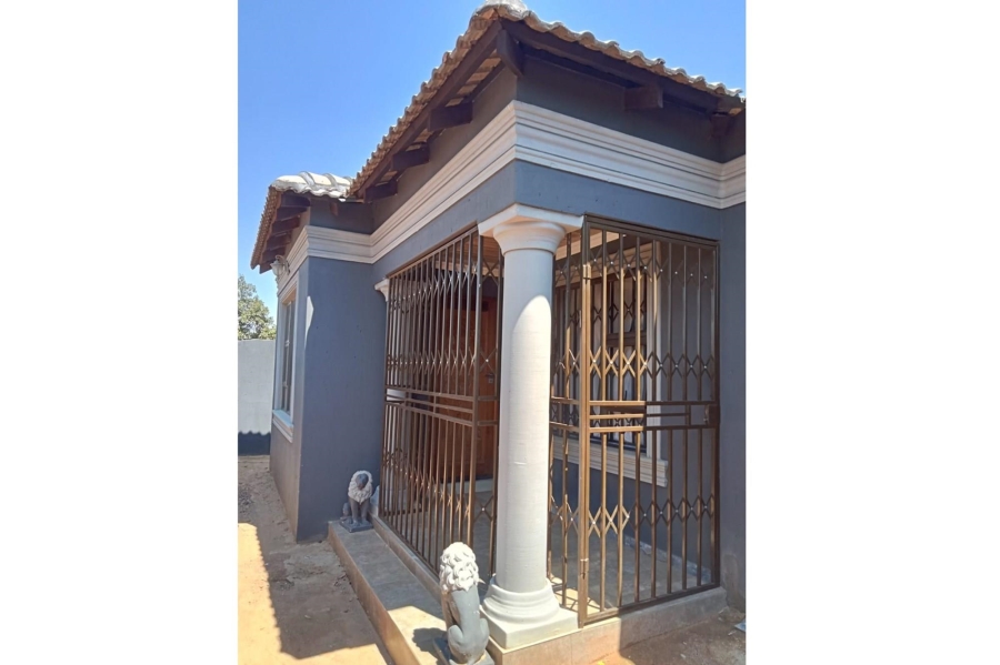2 Bedroom Property for Sale in Thulani Gauteng